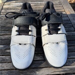 Reebok Black and White weightlifting Shoes